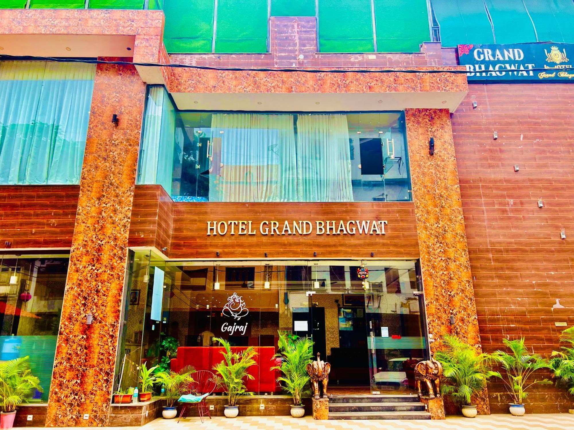 Hotel Grand Bhagwat, อุเดเปอร์ ภายนอก รูปภาพ